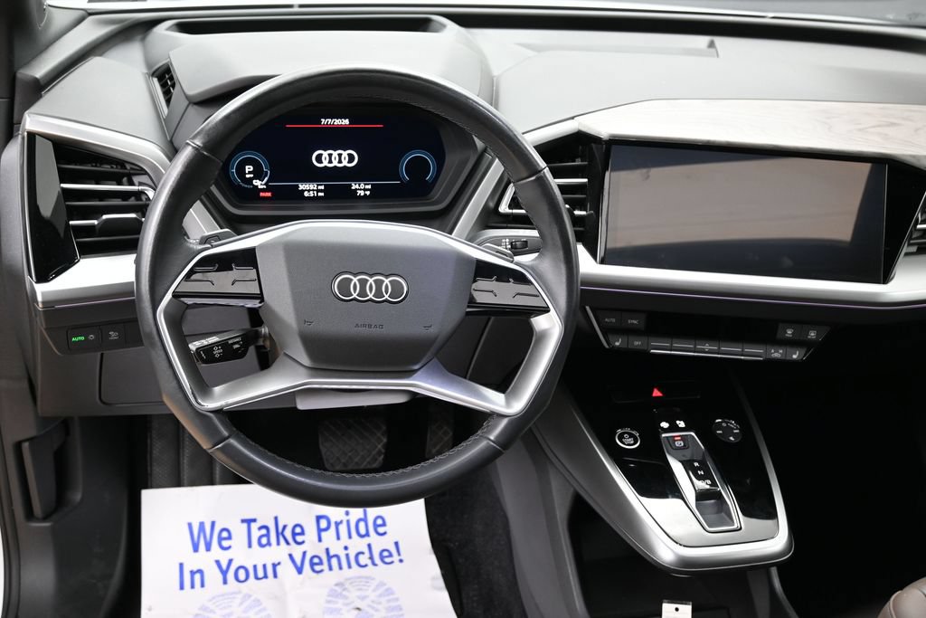 Used 2023 Audi Q4 e-tron Prestige AWD/4WD image 31