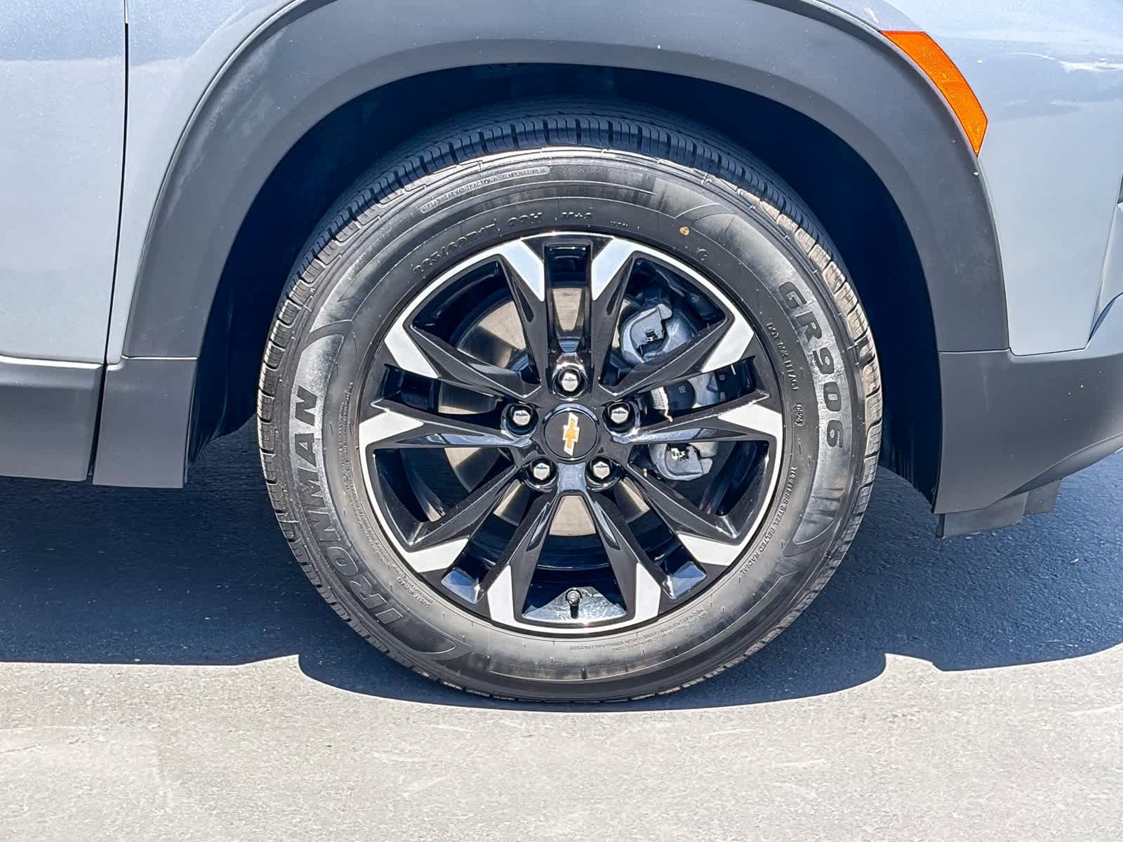 Used 2021 Chevrolet TrailBlazer LT FWD image 9