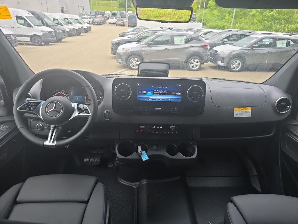 New 2025 Mercedes-Benz Sprinter 2500 image 12