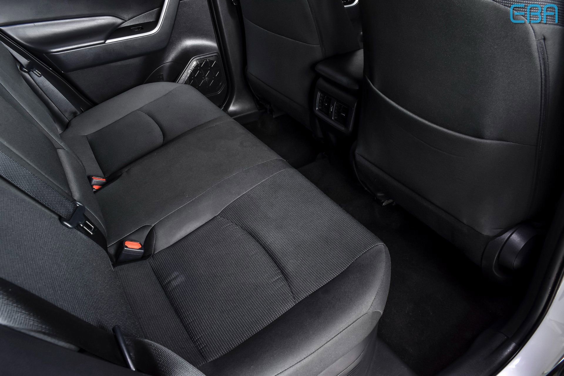 Used 2025 Toyota RAV4 LE AWD/4WD image 23