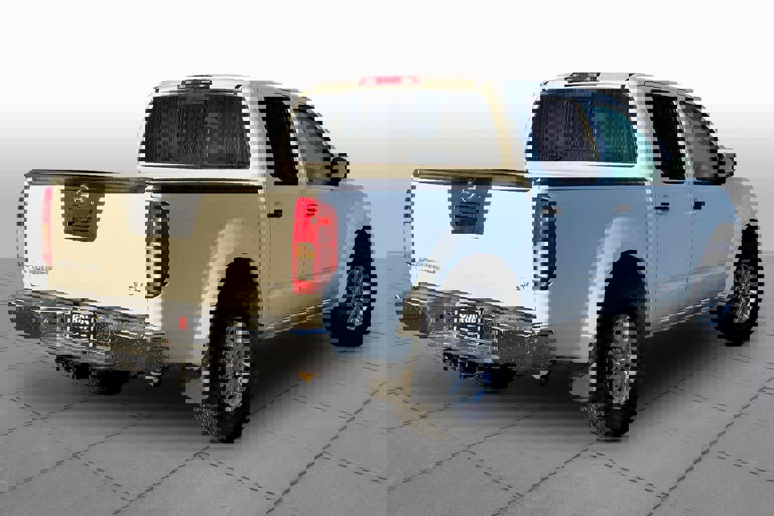 Used 2016 Nissan Frontier SV w/ SV Value Truck Package image 13