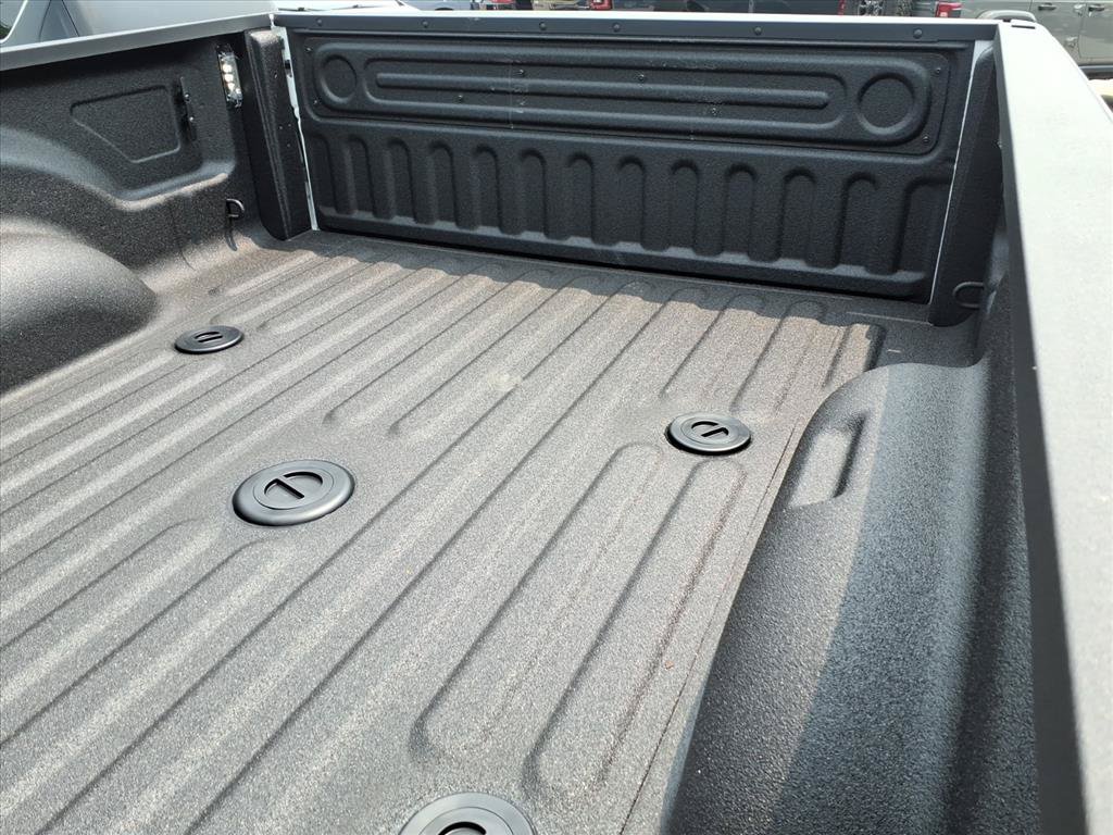 New 2026 RAM 2500 Laramie AWD/4WD image 14