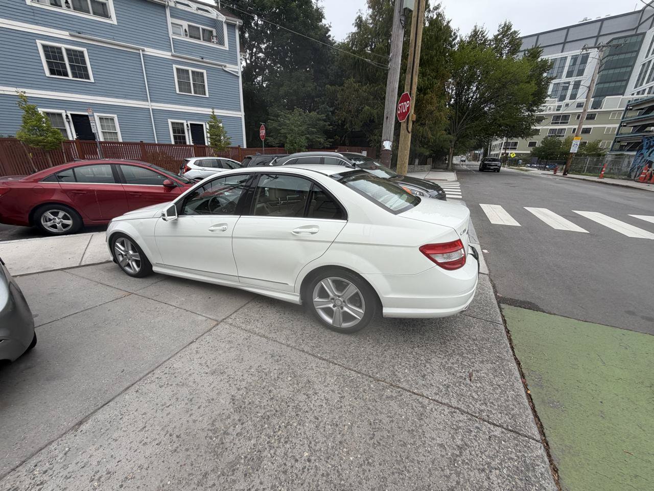 Used 2011 Mercedes-Benz C 300 4MATIC Sedan image 6