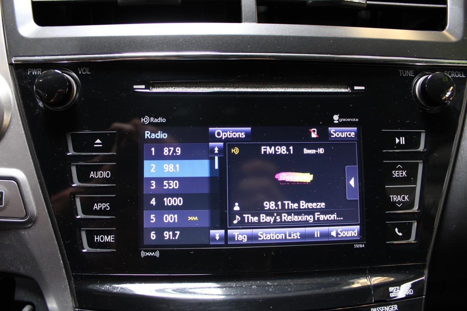 Used 2017 Toyota Prius V Three FWD image 23