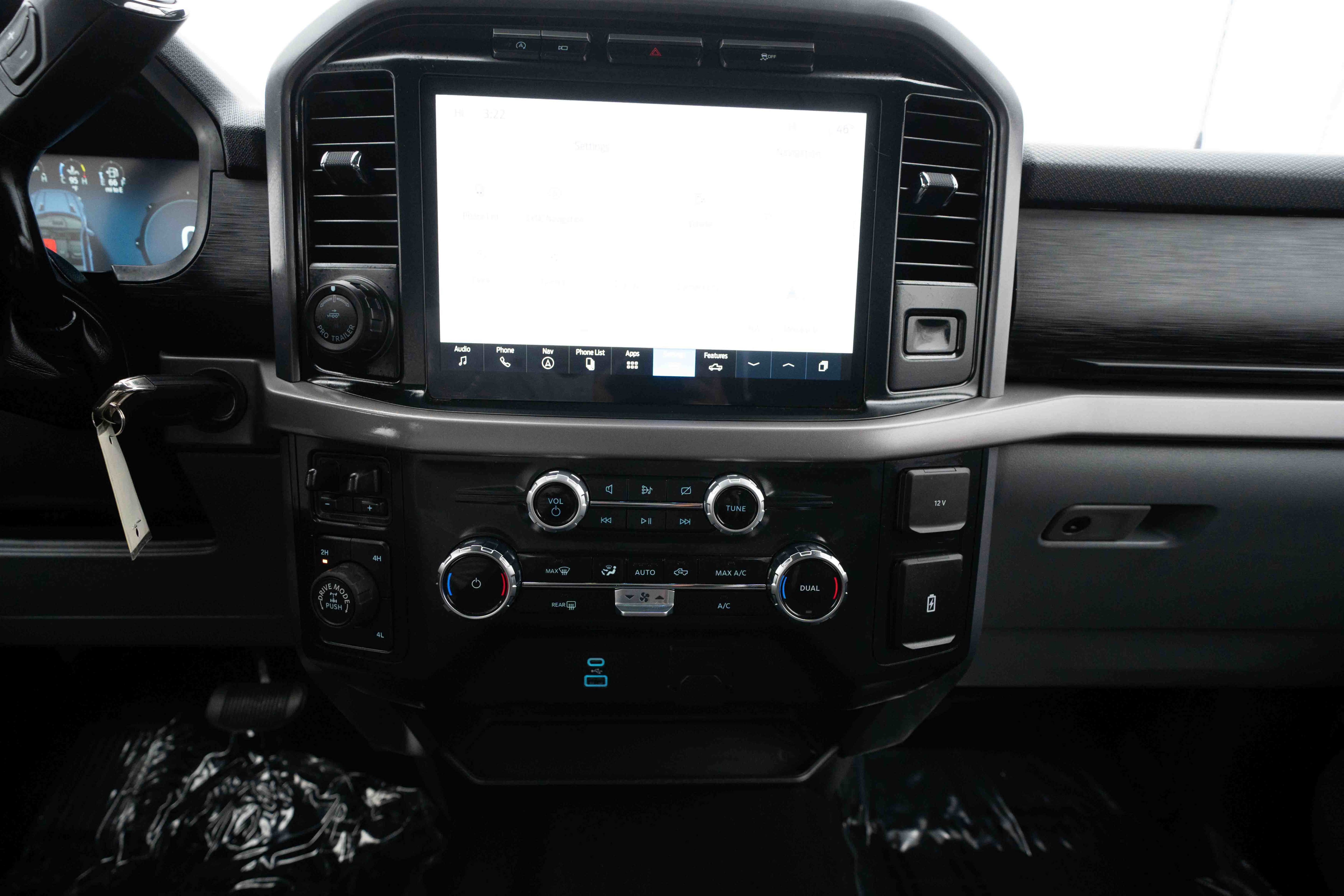 Used 2024 Ford F150 XLT w/ Tow/Haul Package AWD/4WD image 17
