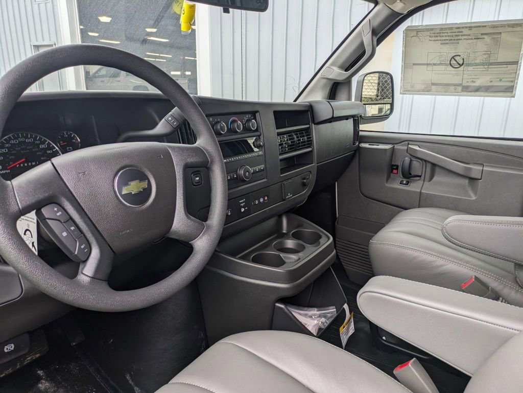 New 2025 Chevrolet Express 2500 Extended w/ Driver Convenience Package image 4