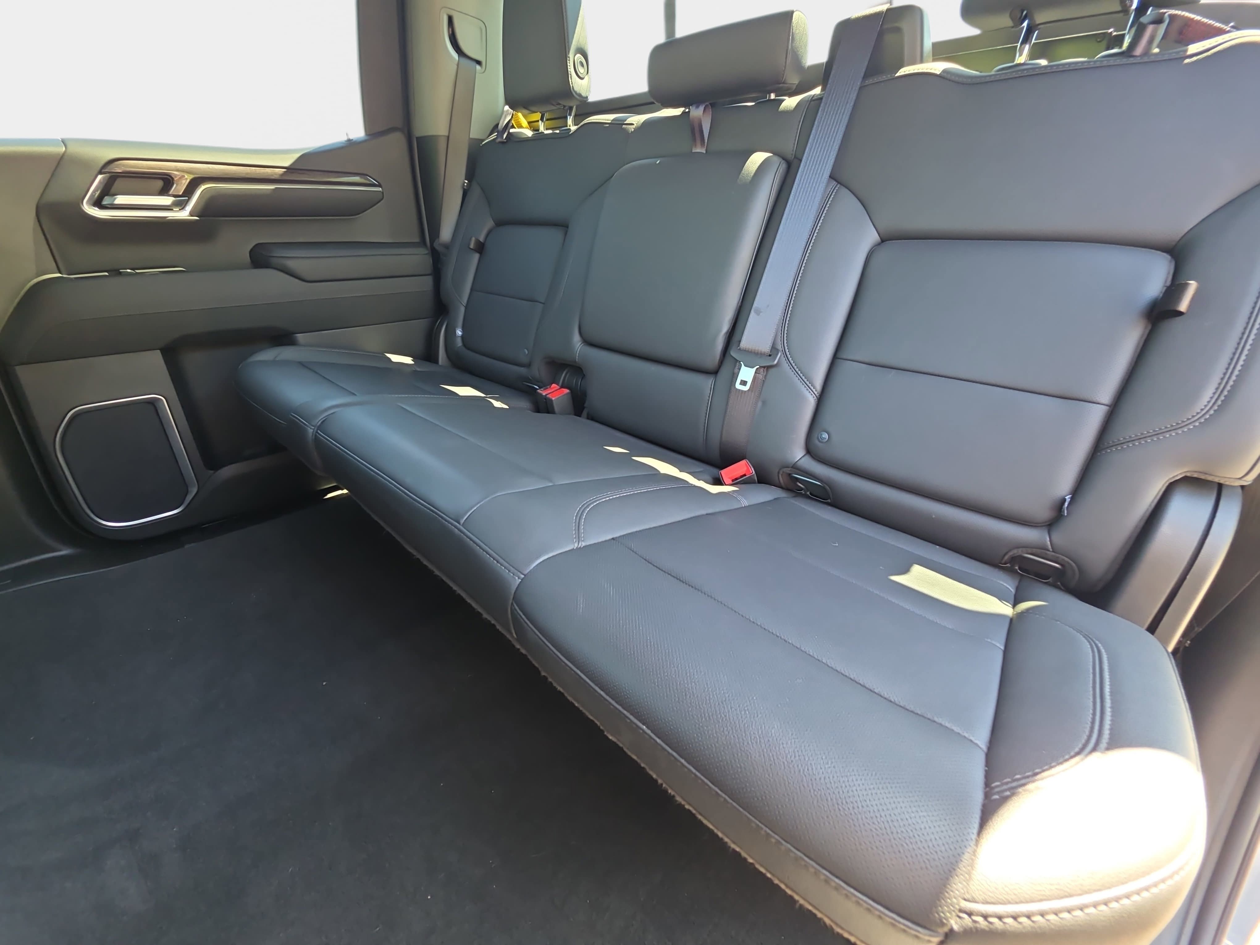 Used 2024 Chevrolet Silverado 1500 LTZ w/ LTZ Premium Package image 13