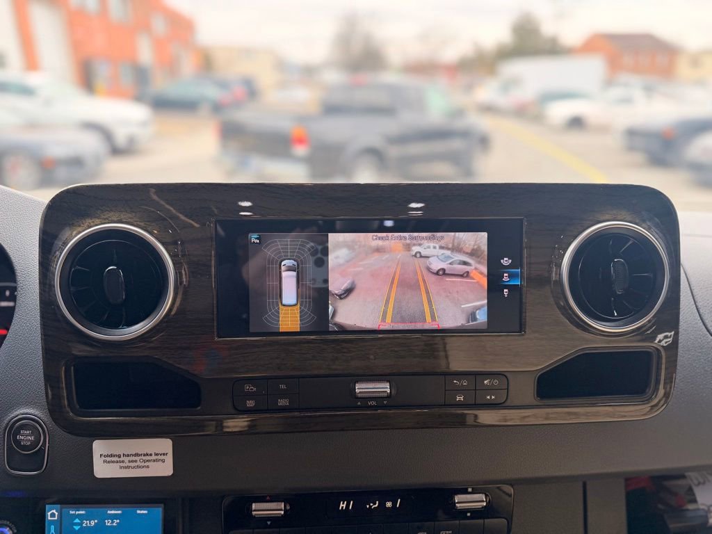 Used 2020 Mercedes-Benz Sprinter 3500 image 36