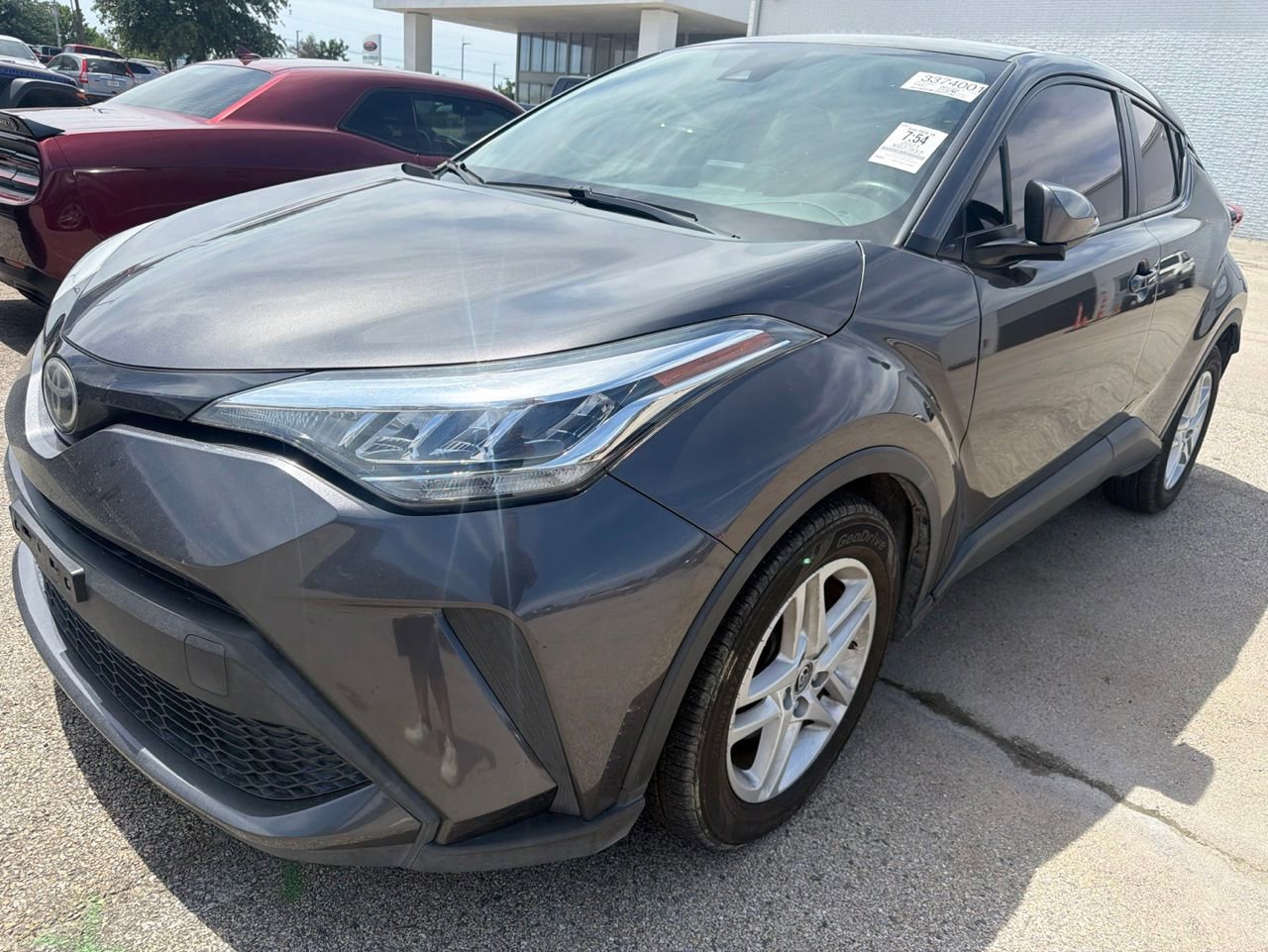 Used 2021 Toyota C-HR LE FWD image 1