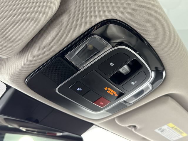 Used 2025 Hyundai Sonata Limited image 27