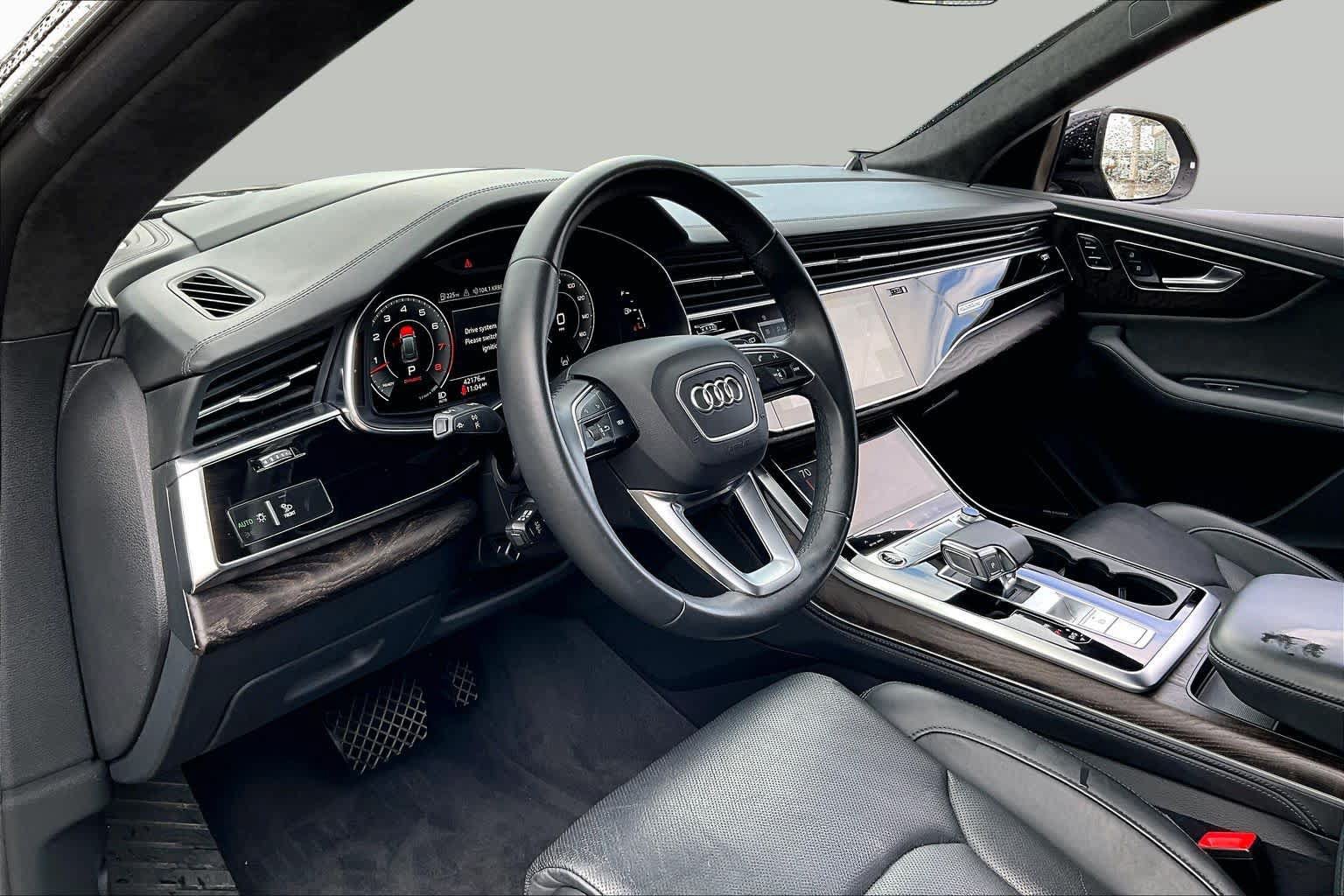 Used 2021 Audi Q8 Prestige w/ Prestige Package AWD/4WD image 16