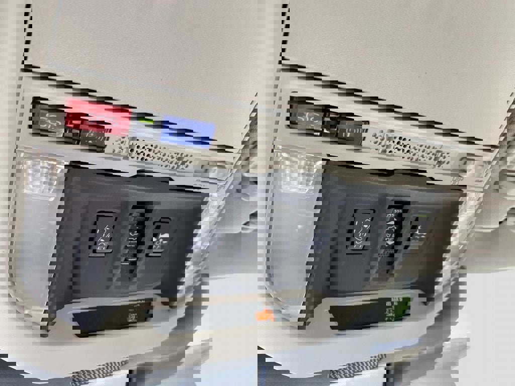 Certified 2024 Subaru Forester Premium AWD/4WD image 31