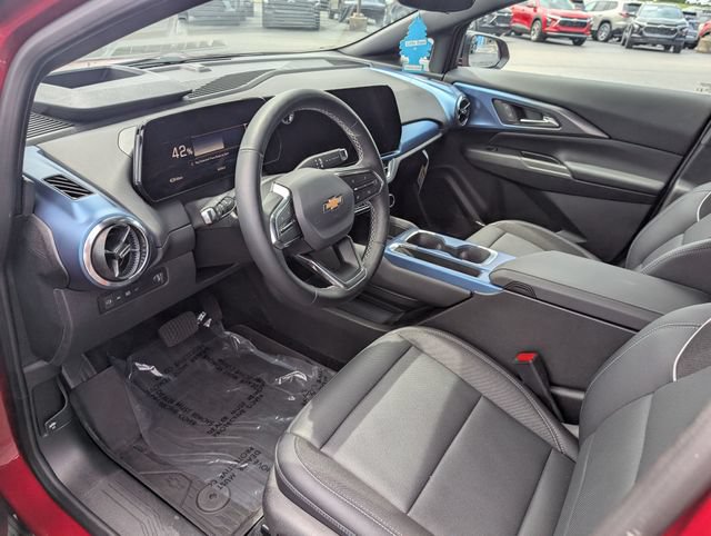 New 2025 Chevrolet Equinox EV LT w/ Convenience Package II AWD/4WD image 12
