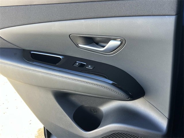Used 2023 Hyundai Tucson Limited image 19