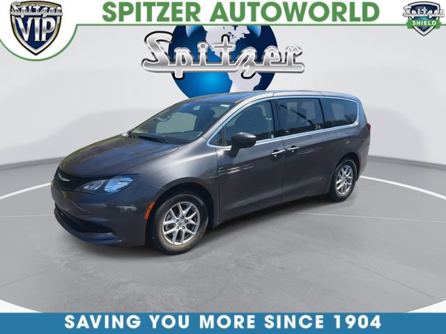 Used 2023 Chrysler Voyager LX FWD image 4