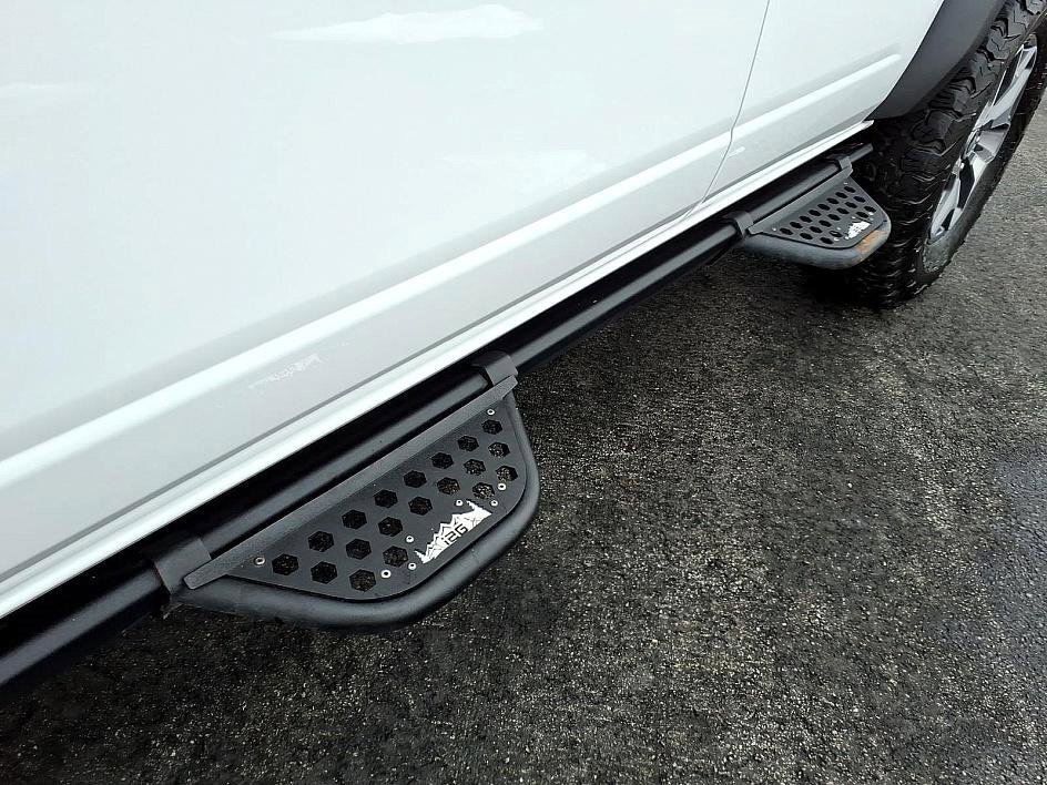 Used 2023 Ford Bronco Badlands image 12