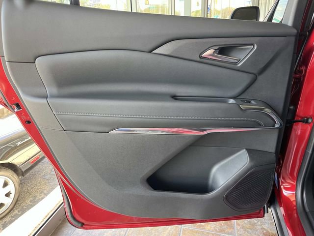 New 2026 Chevrolet Traverse LT w/ Sun and Wheel Package FWD image 17