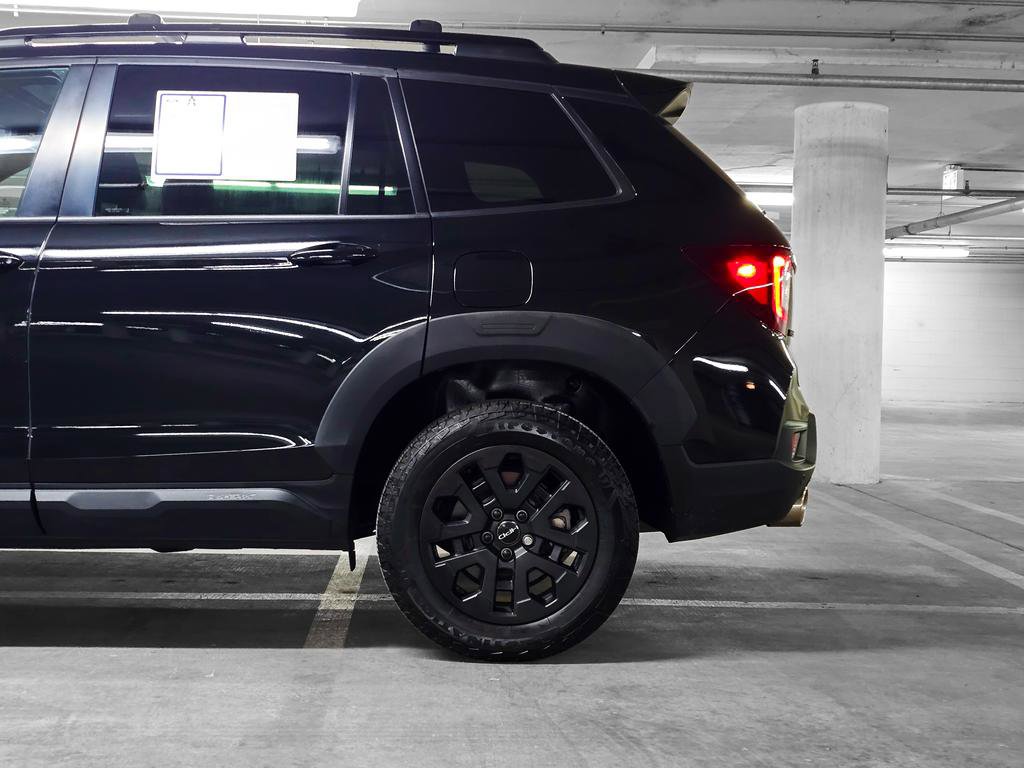 Used 2023 Honda Passport TrailSport image 17