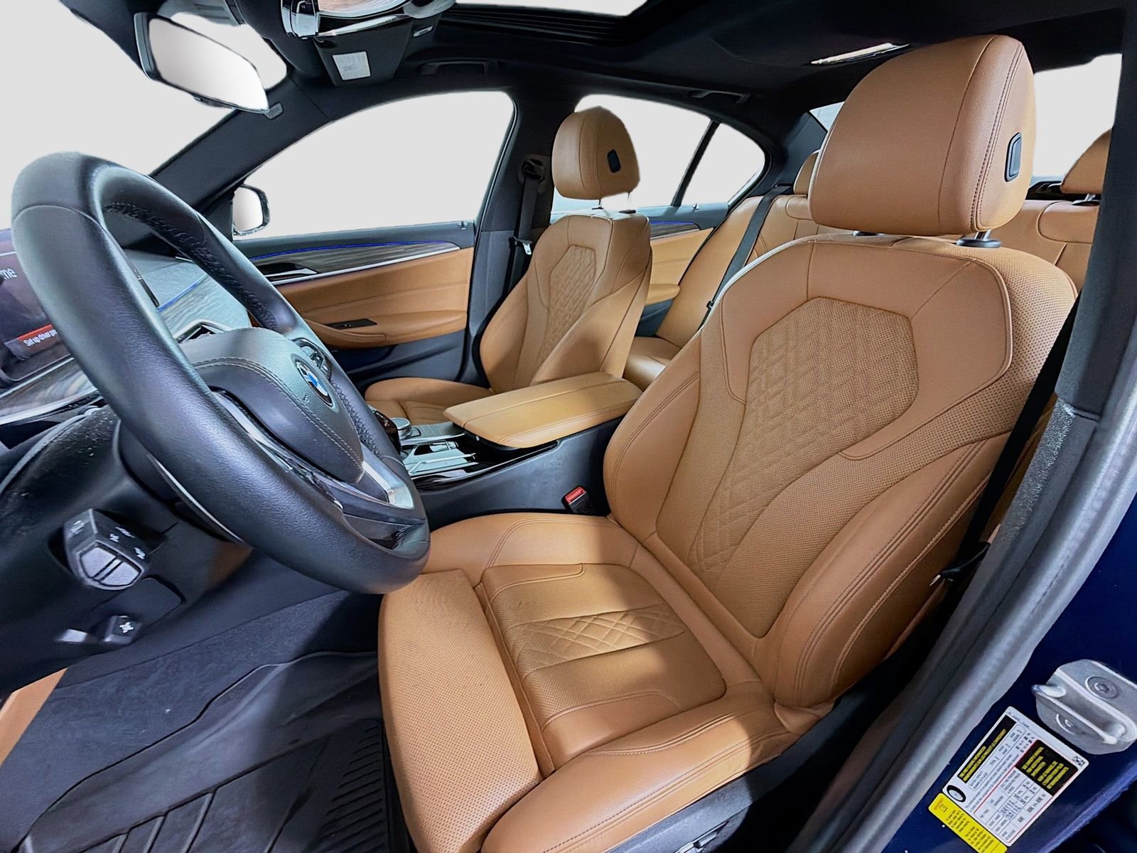 Used 2023 BMW 540i w/ Premium Package image 12