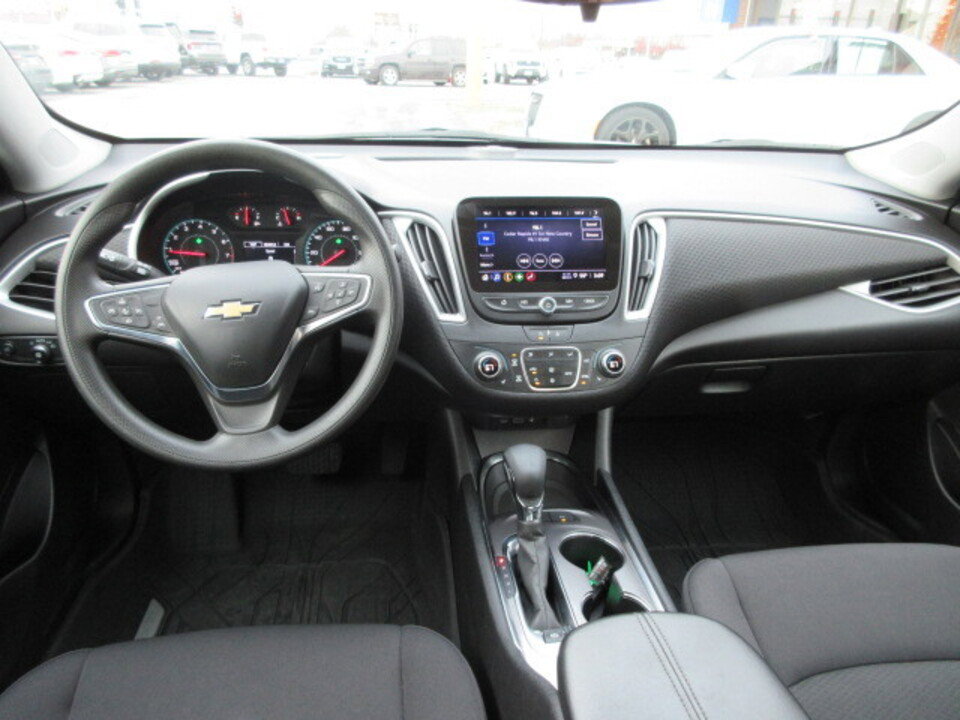 Used 2024 Chevrolet Malibu LT image 13