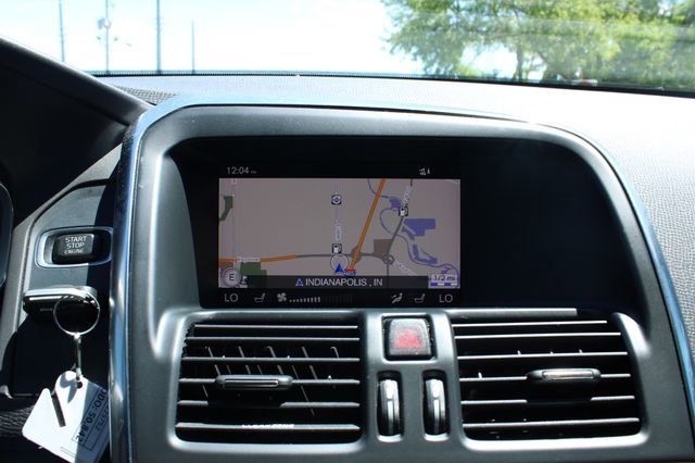 Used 2017 Volvo XC60 T6 Inscription w/ Climate Package AWD/4WD image 19