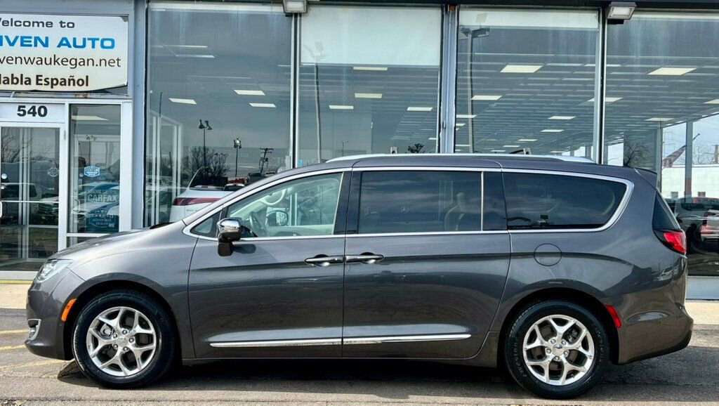 Used 2018 Chrysler Pacifica Limited w/ Advanced Safetytec Group image 52