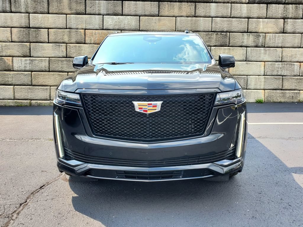 Used 2024 Cadillac Escalade ESV Sport Platinum w/ Heavy-Duty Trailer Package AWD/4WD image 8
