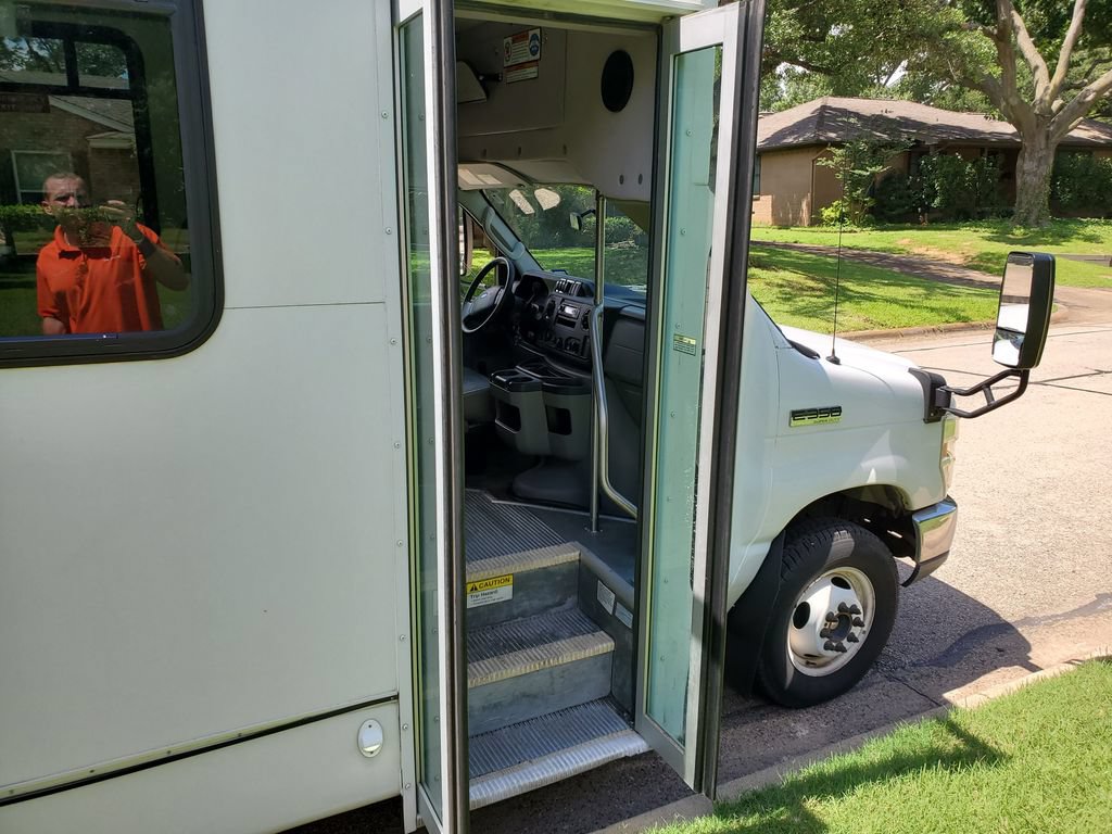 Used 2016 Ford E-350 and Econoline 350 Super Duty w/ Shuttle Bus Prep Package RWD image 17
