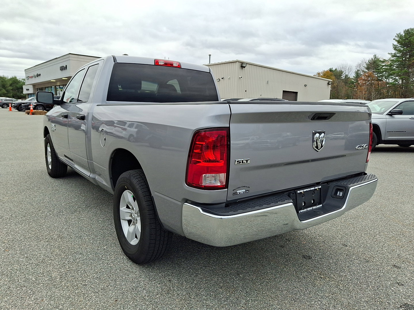 Used 2024 RAM 1500 Classic SLT image 8
