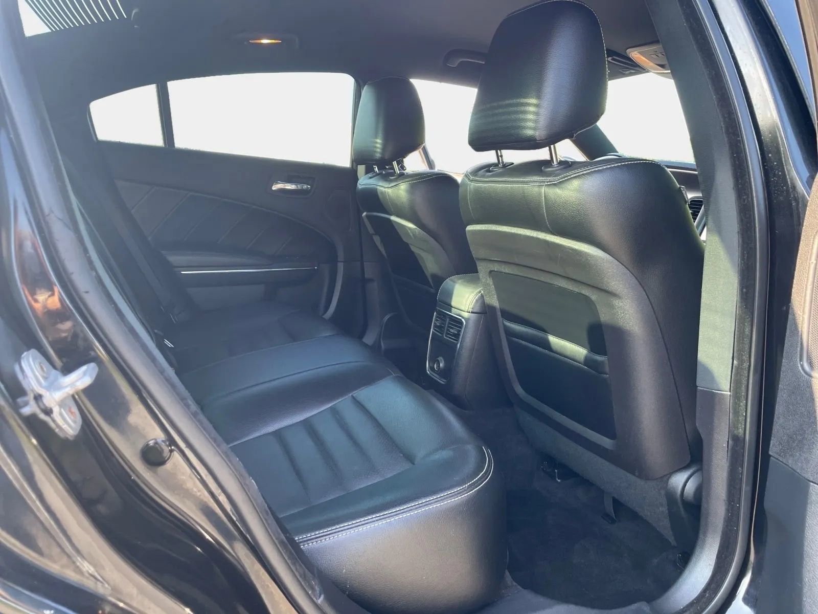 Used 2013 Dodge Charger R/T w/ Blacktop Pkg RWD image 11