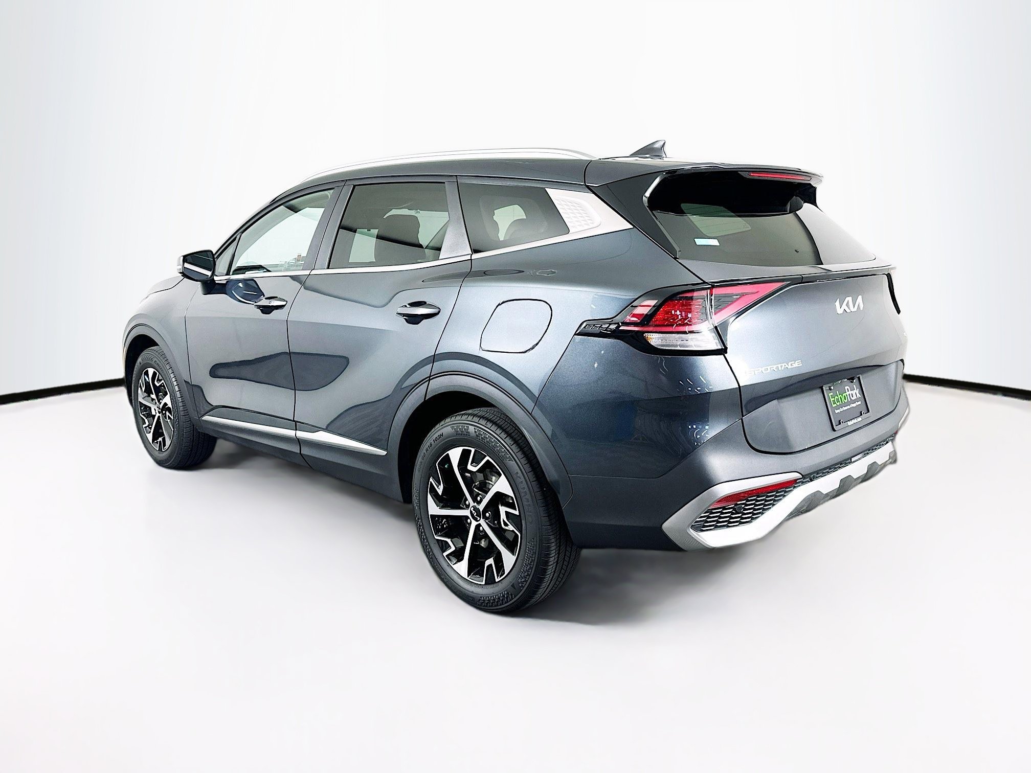 Used 2023 Kia Sportage EX AWD/4WD image 5