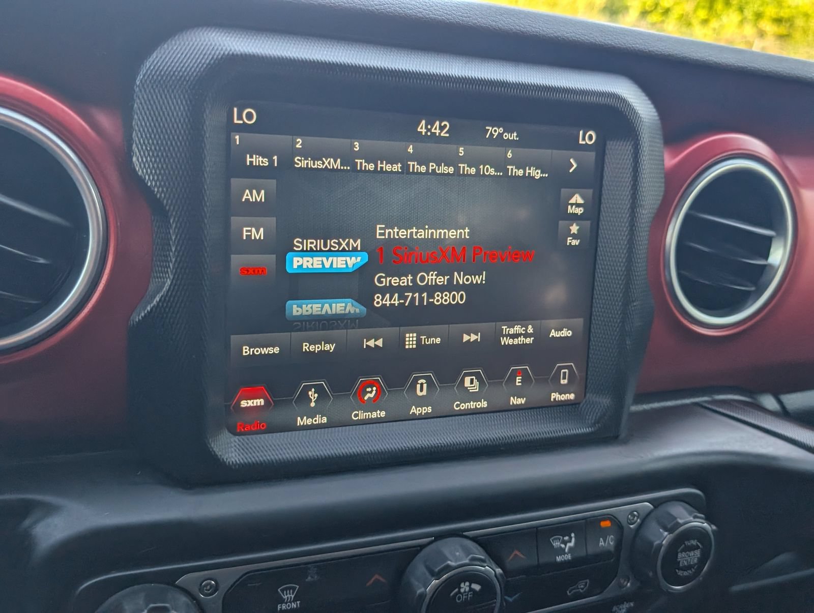 Used 2019 Jeep Wrangler Unlimited Rubicon AWD/4WD image 8