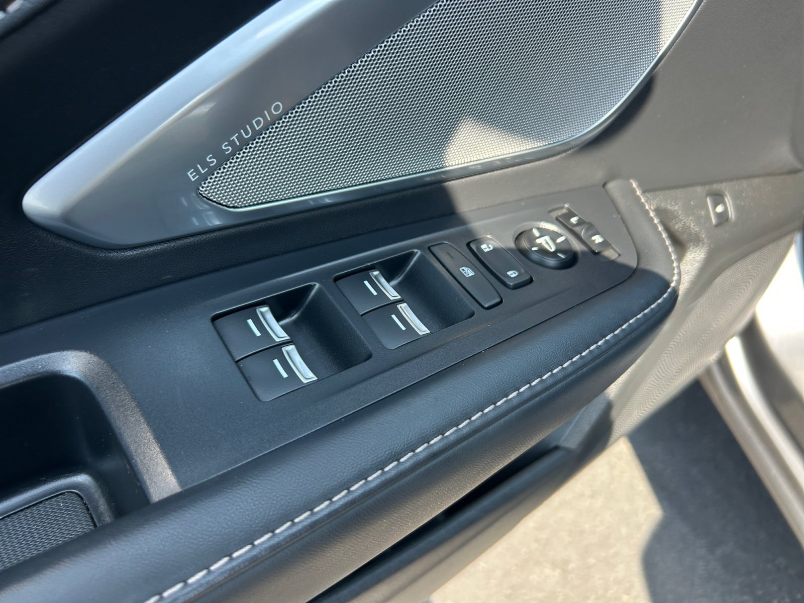Used 2023 Acura RDX FWD w/ Technology Package image 13