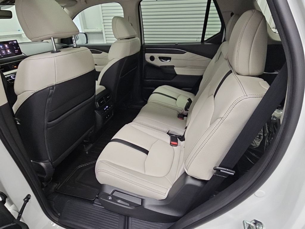 New 2026 Honda Pilot Touring image 32