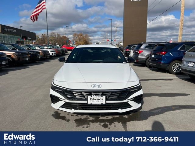 New 2025 Hyundai Elantra Sport image 2