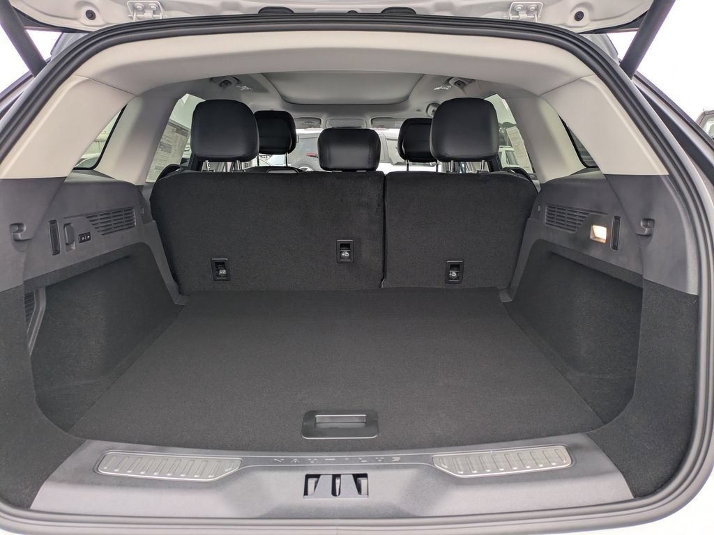 New 2026 Lincoln Nautilus Reserve AWD/4WD image 13