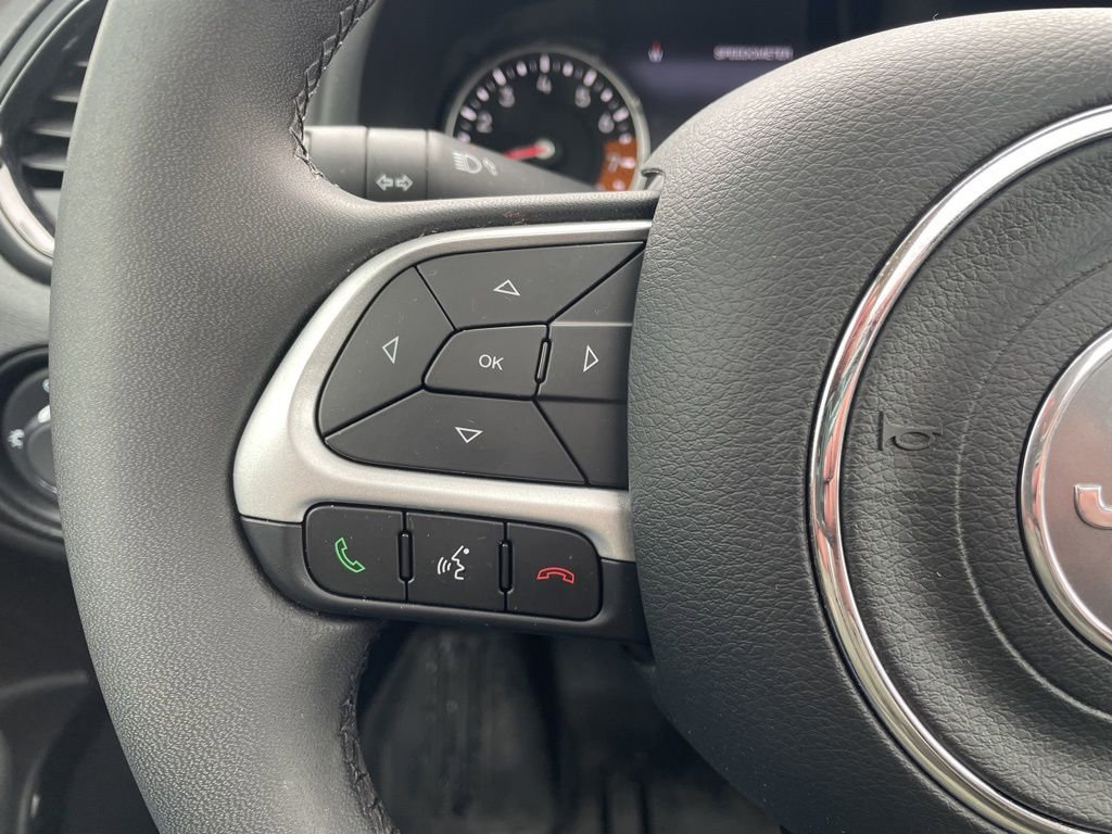 Used 2023 Jeep Renegade Altitude w/ Sun/Sound Group AWD/4WD image 27