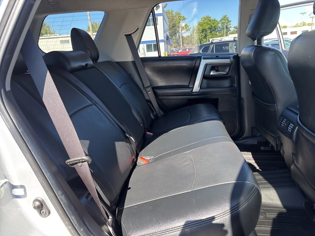 Used 2018 Toyota 4Runner SR5 image 32