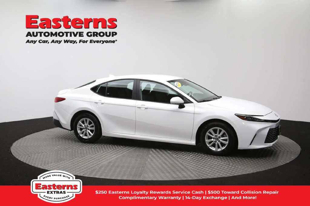 Used 2025 Toyota Camry LE FWD image 47