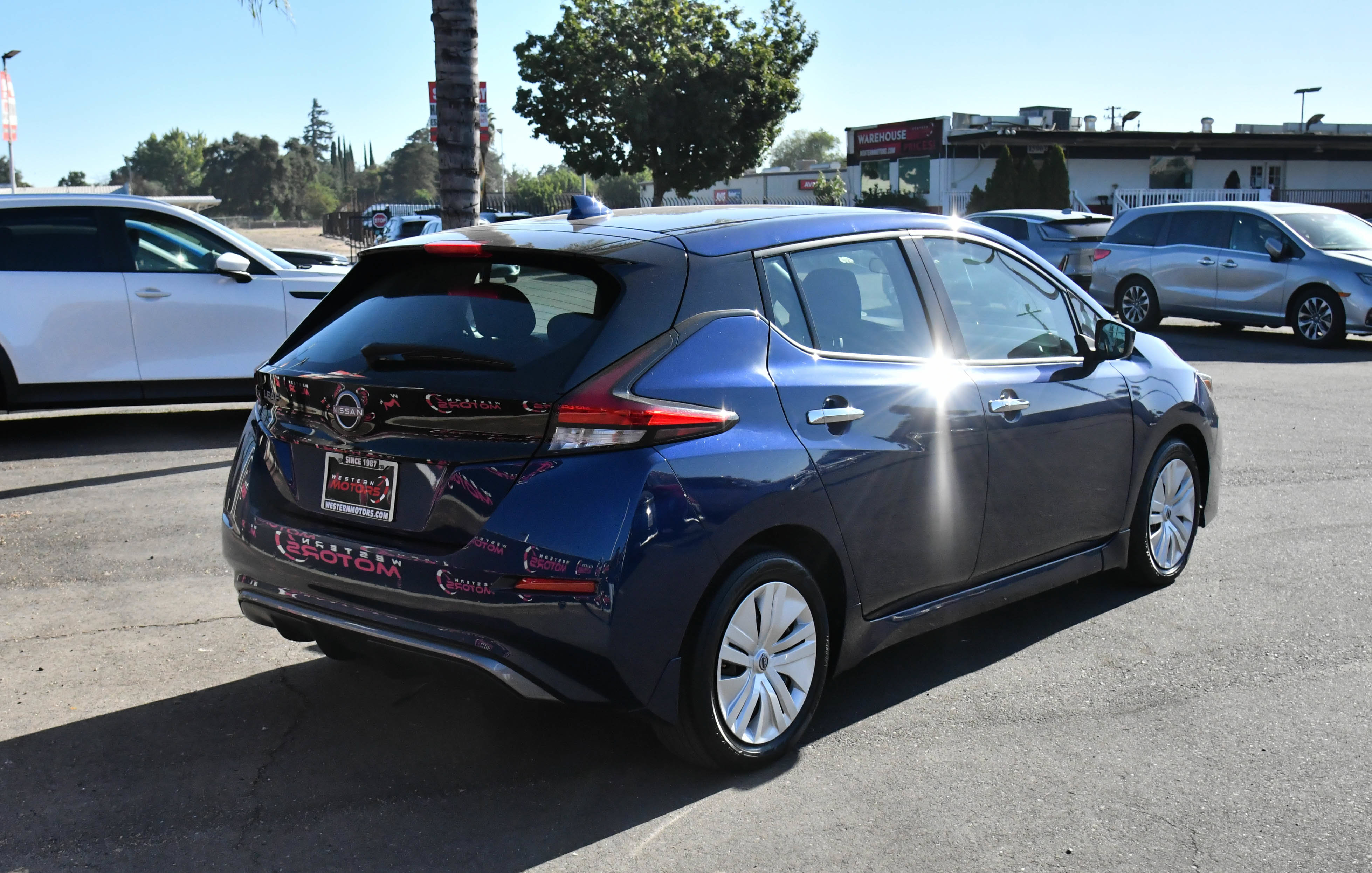 Used 2025 Nissan Leaf S FWD image 8