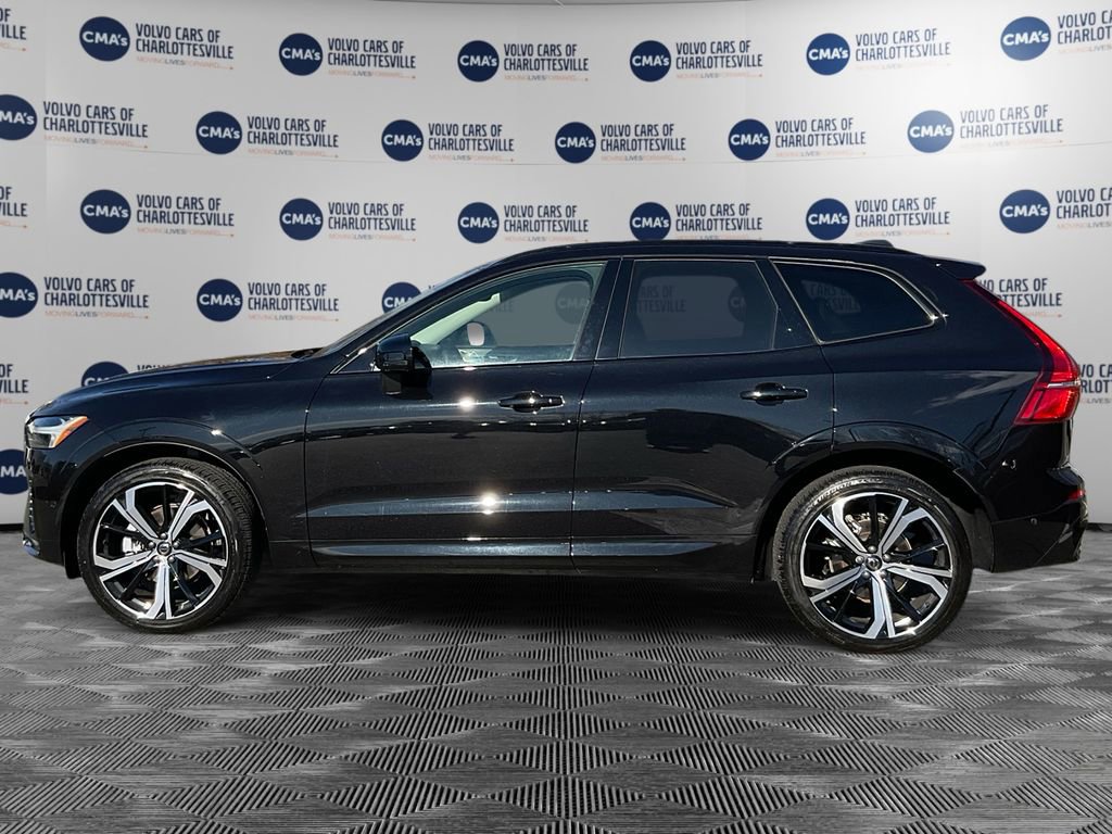 Certified 2025 Volvo XC60 B5 Ultra image 2