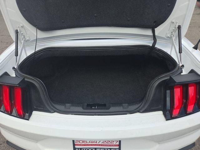 Used 2022 Ford Mustang Premium RWD image 11