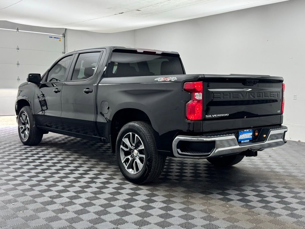 Used 2024 Chevrolet Silverado 1500 LT image 9