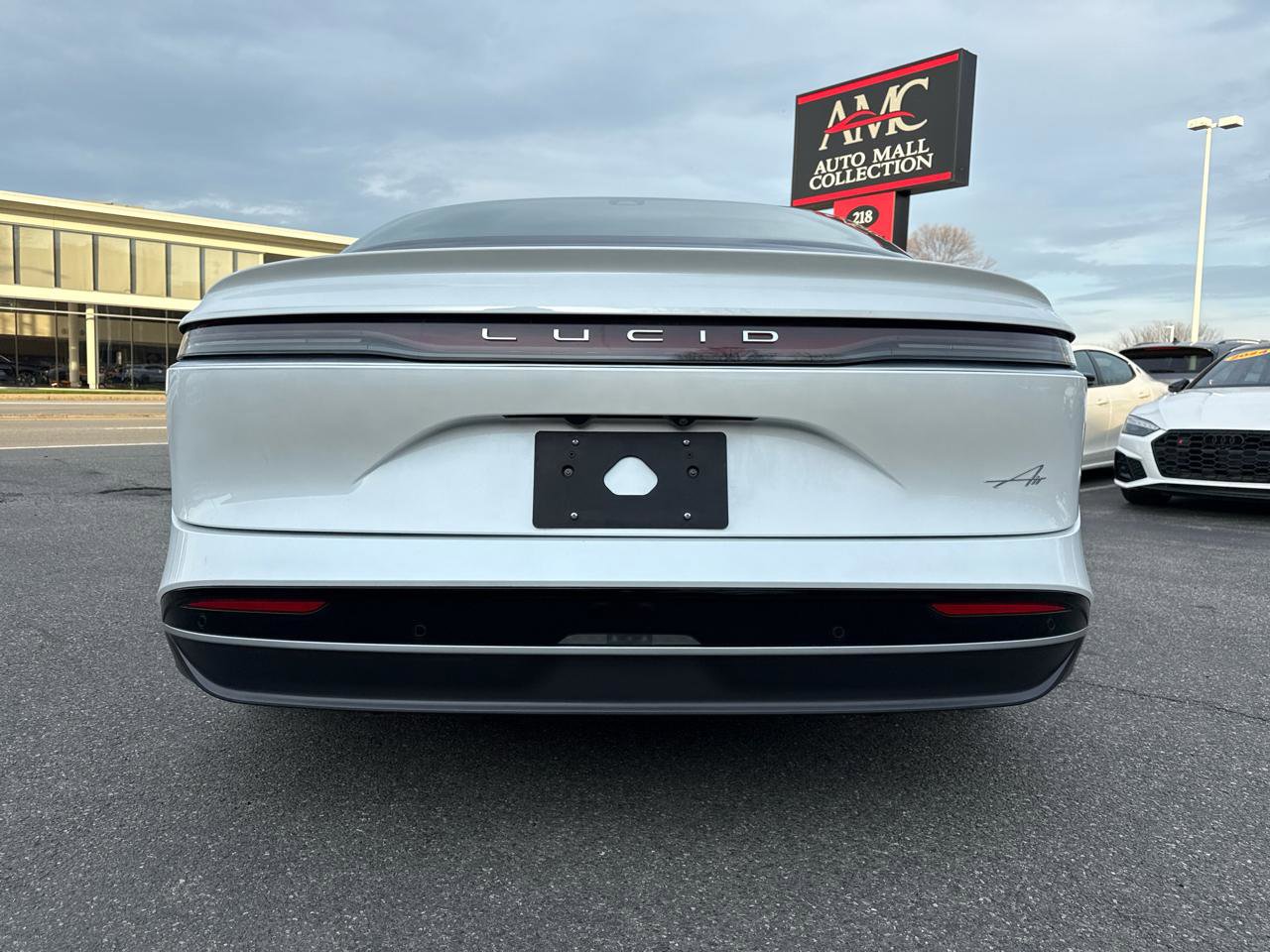 Used 2023 Lucid Air Pure AWD/4WD image 22