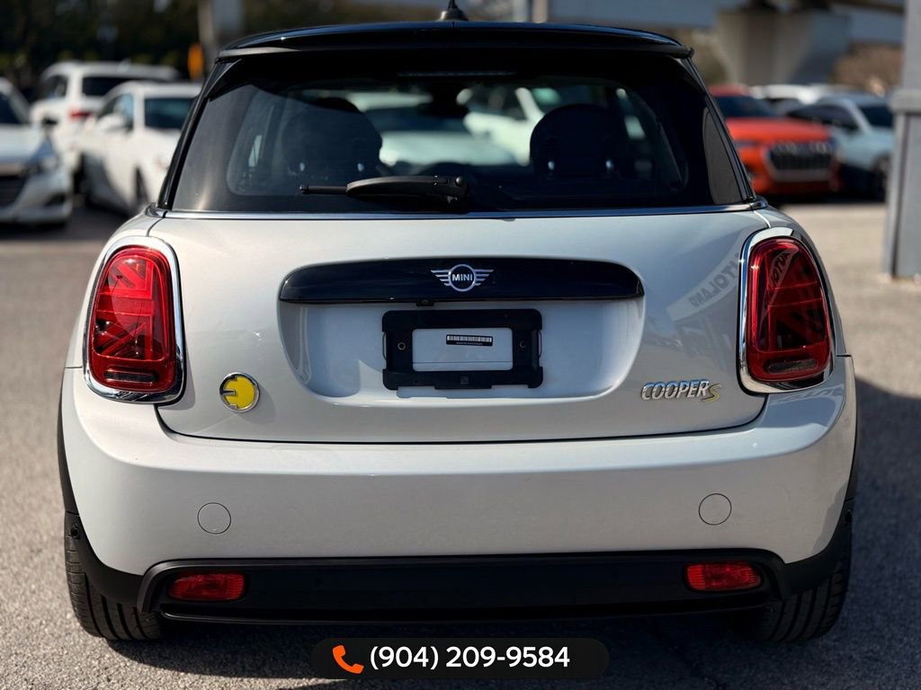 Used 2022 MINI Cooper SE image 5
