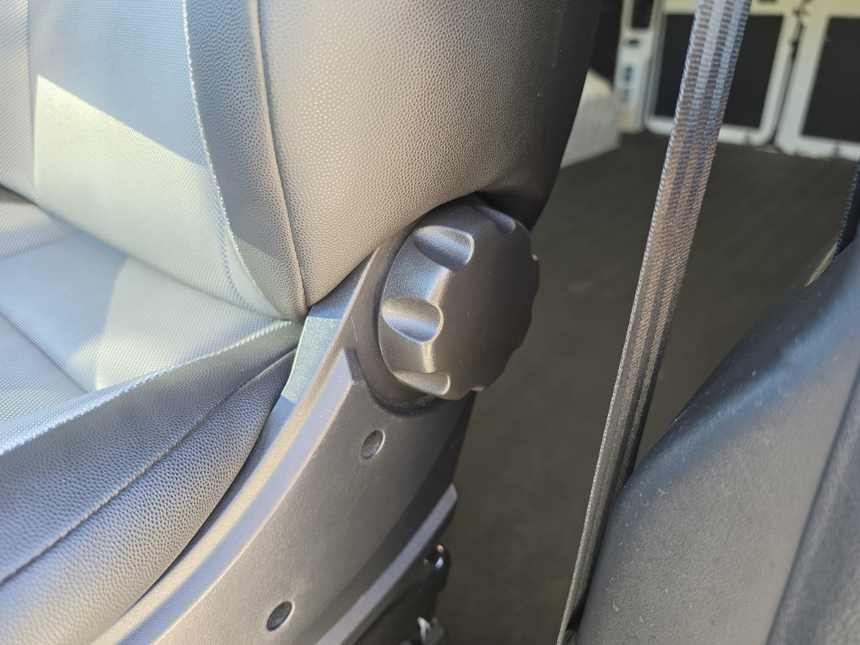 Used 2025 RAM ProMaster 2500 w/ Convenience Group FWD image 24