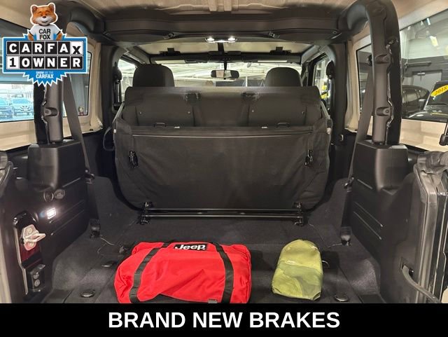 Used 2022 Jeep Wrangler Sport AWD/4WD image 25