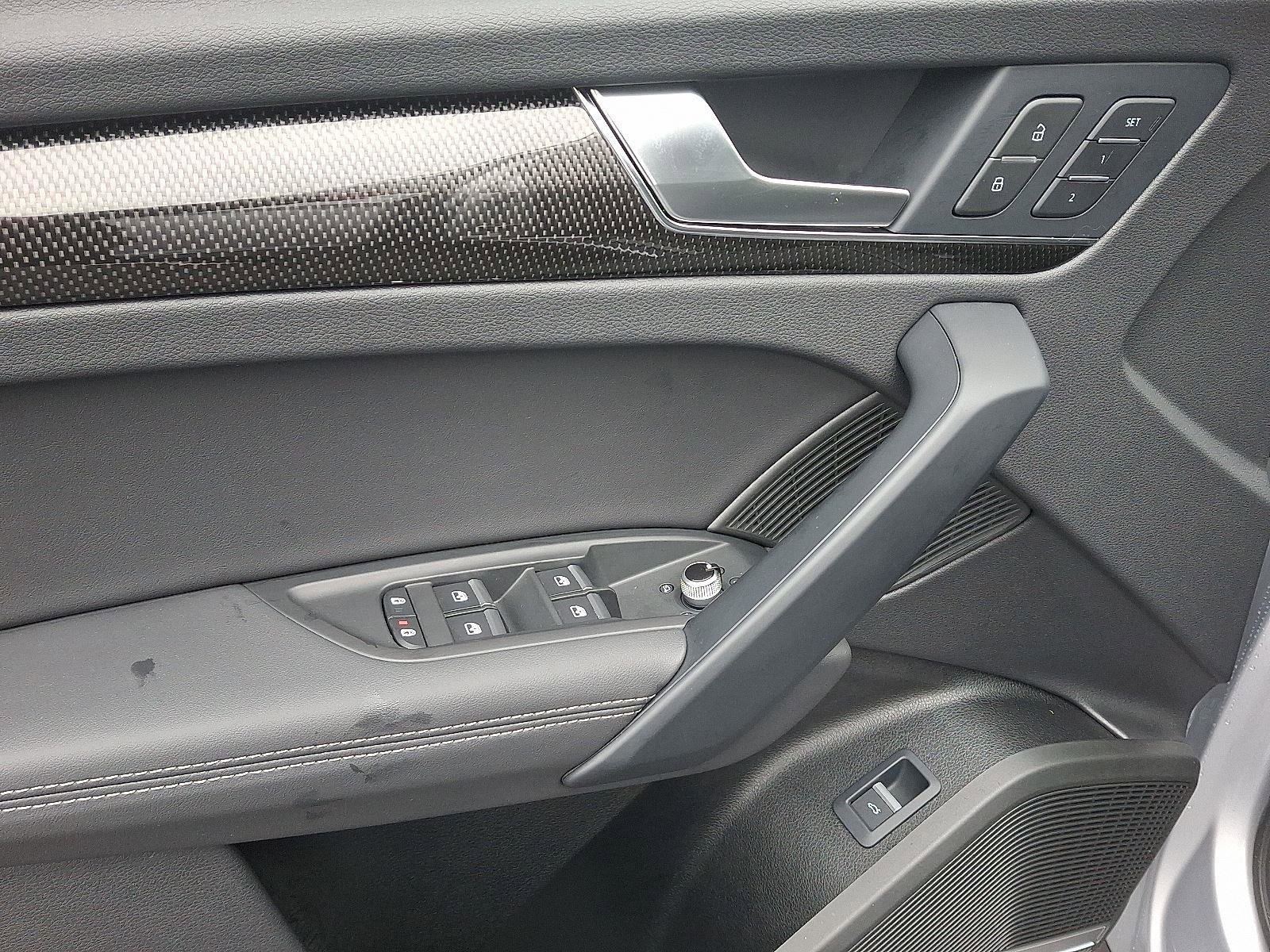 Used 2025 Audi SQ5 Premium Plus image 12