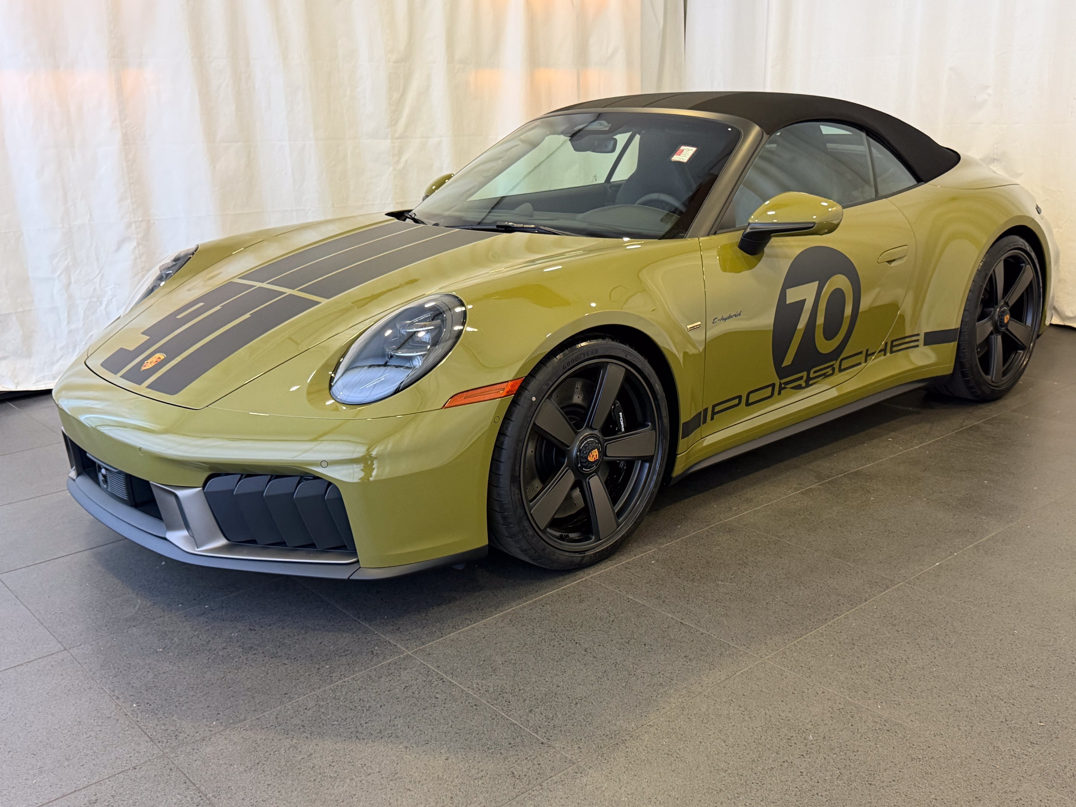 New 2026 Porsche 911 GTS
