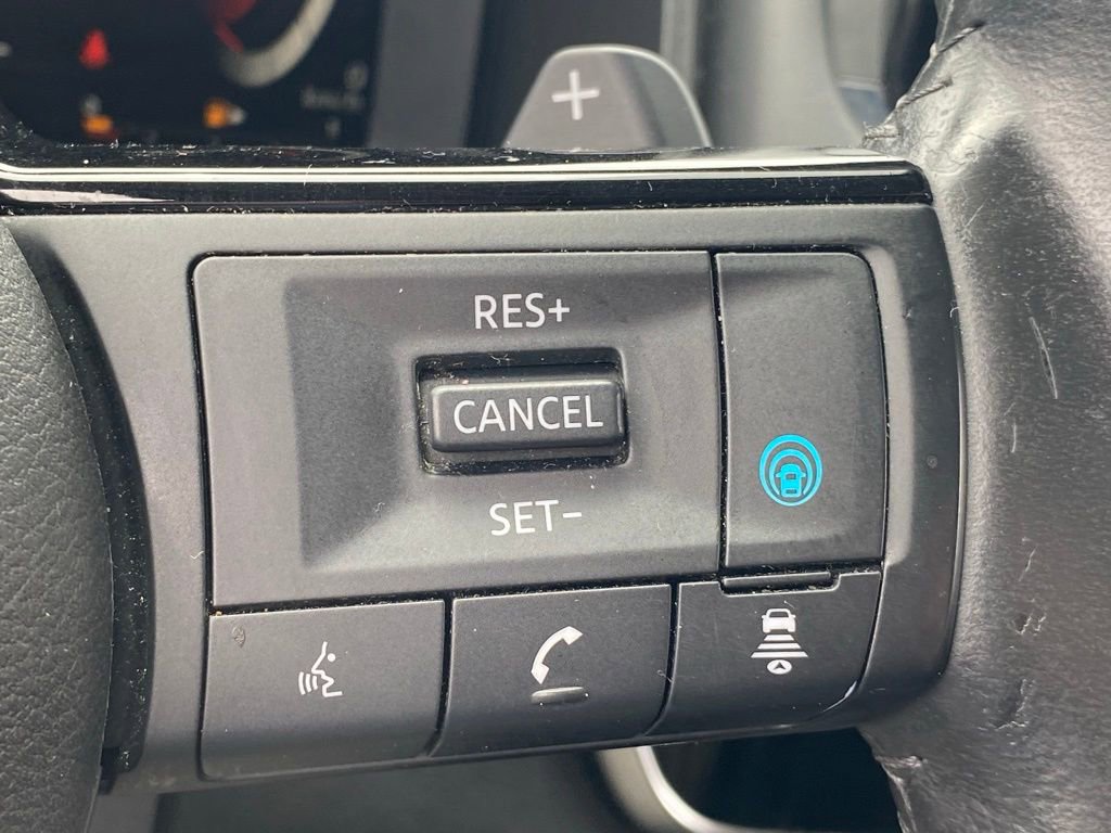 Used 2021 Nissan Rogue Platinum AWD/4WD image 25